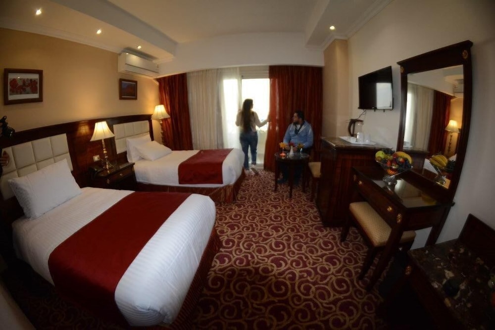 Deluxe Double King Or Twin Garden View