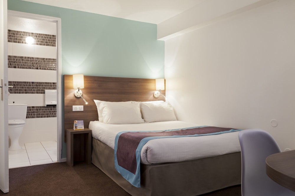 Standard Room, 2 Twin Beds - Photo 1