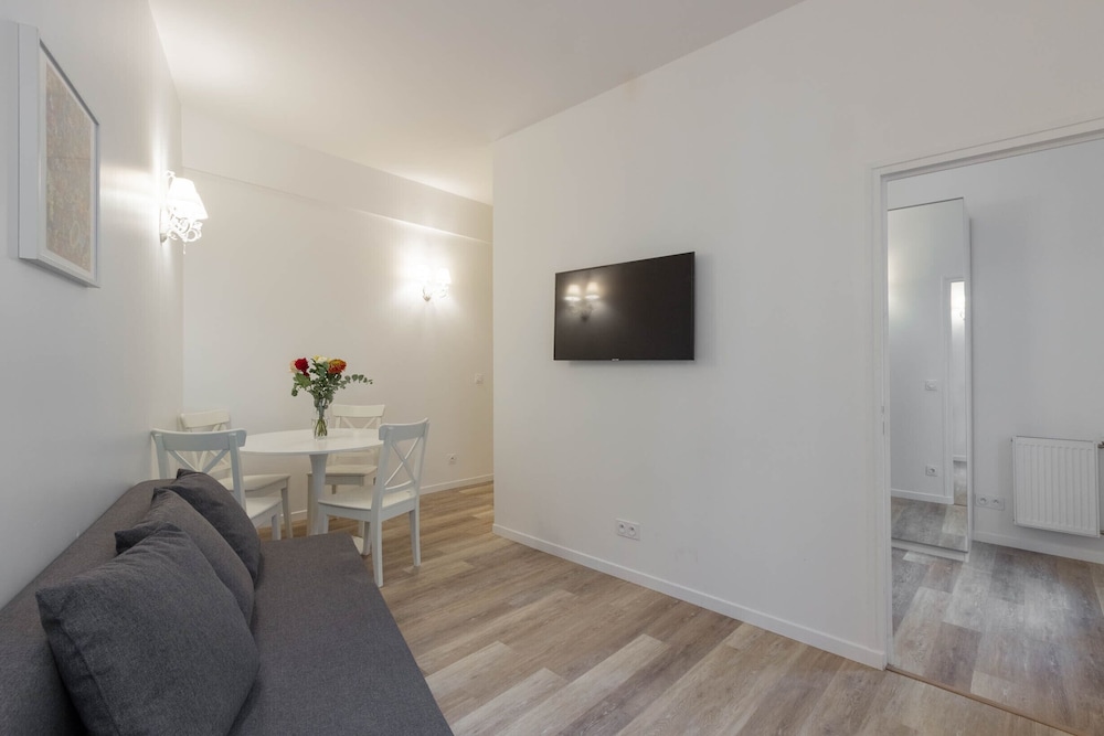 Classic Apartment, Ensuite, City View (Tour Eiffel) photo 3