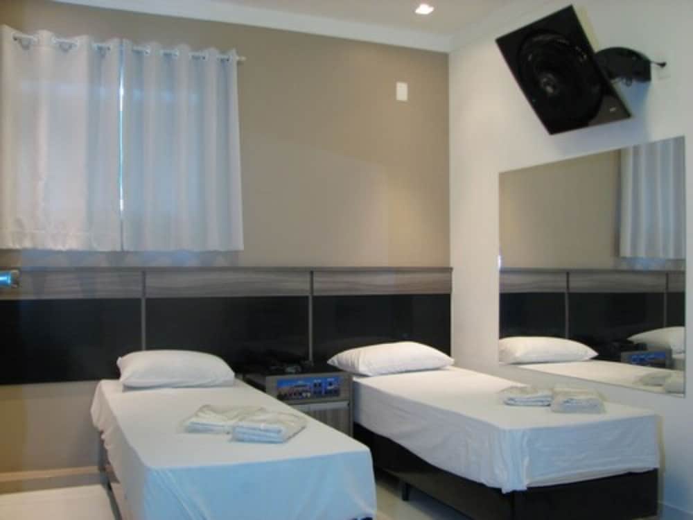 Standard Room, 2 Twin Beds