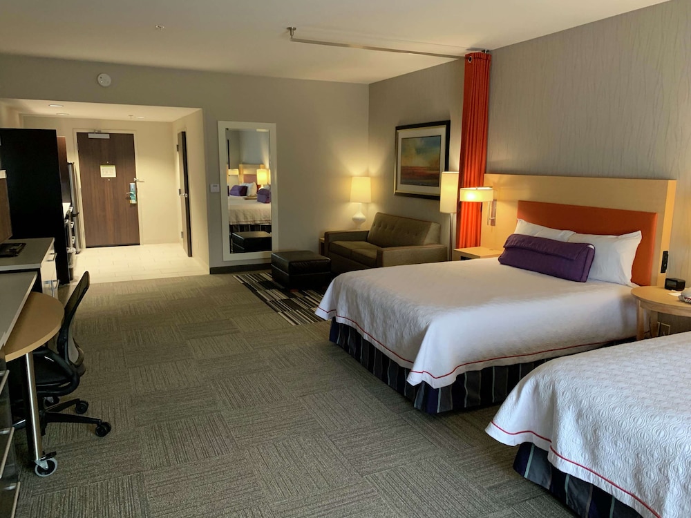 Studio, 2 Queen Beds, Accessible, Bathtub photo 3