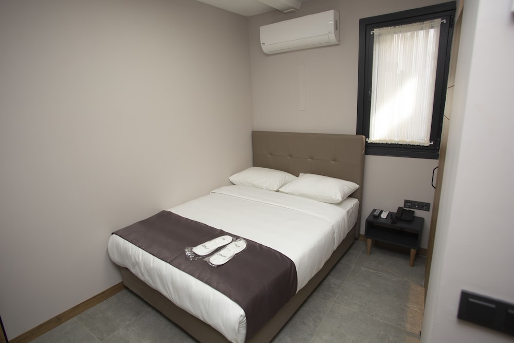 Standard Double Room photo 2