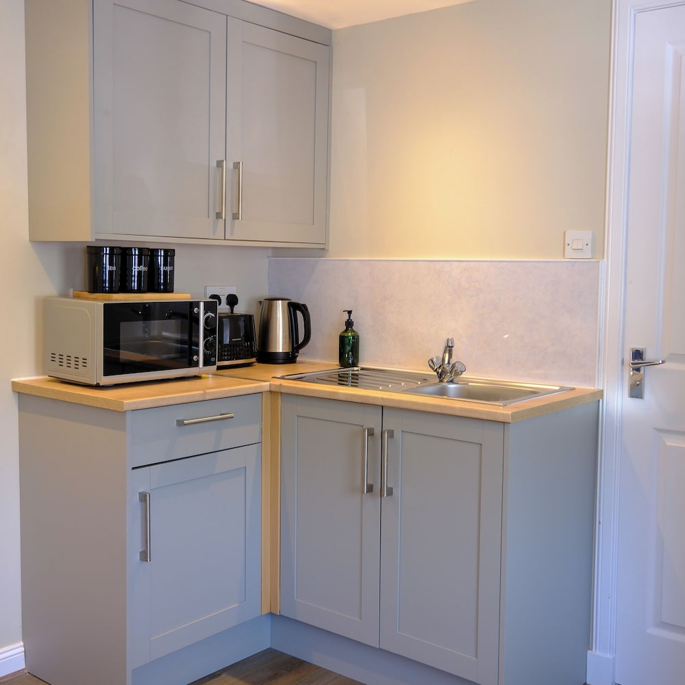 Basic Studio, 1 Twin Bed, Non Smoking, Annex Building photo 3