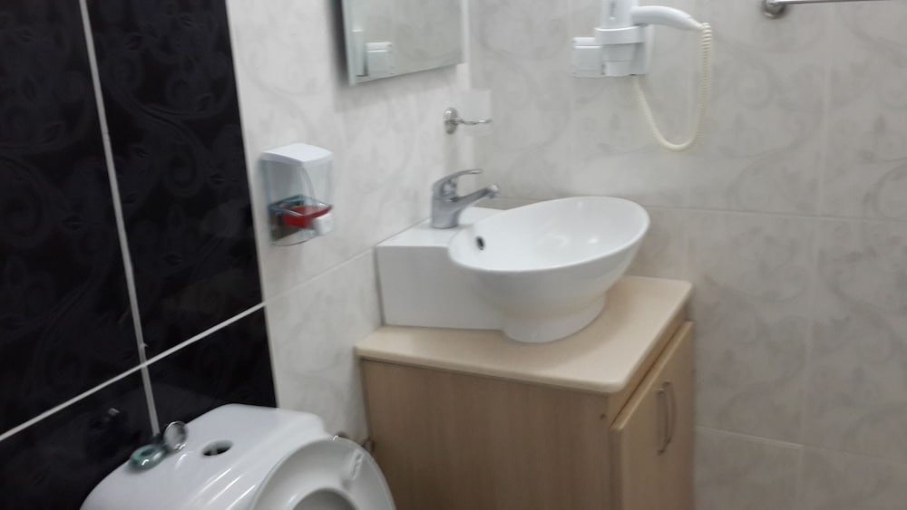 Economy Apartment photo 2