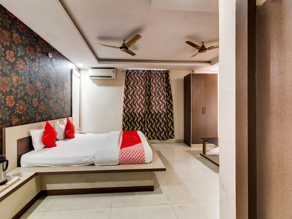 Deluxe Double Or Twin Room, 1 Queen Bed photo 1