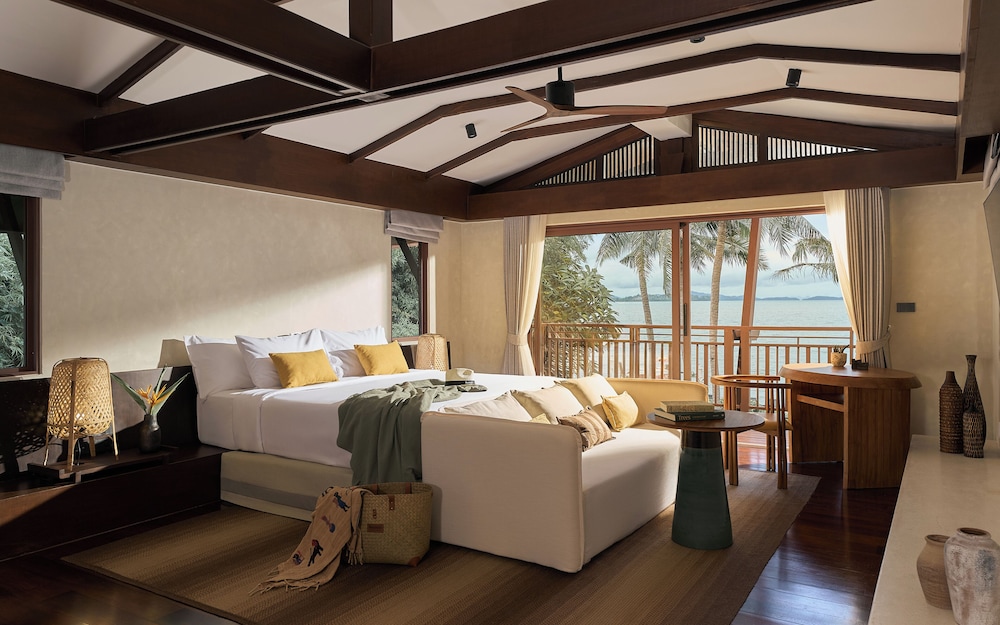 Grand Villa, 5 Bedrooms, Private Pool, Beachfront (Lux) photo 3