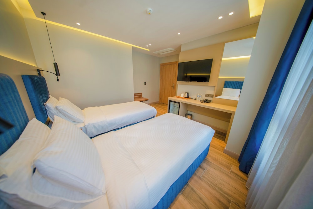 Deluxe Twin Room, Non Smoking, Private Bathroom photo 3