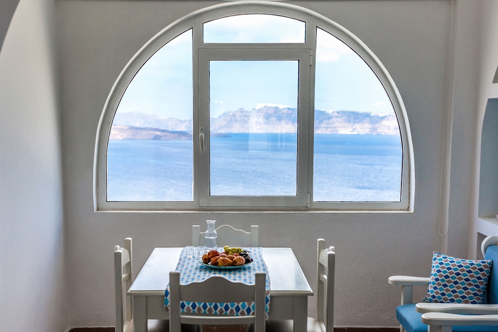 Traditional Apartment, 1 Bedroom (Caldera View) - Photo 10