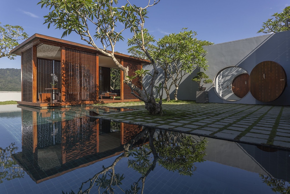 Courtyard Pool Villa photo 3