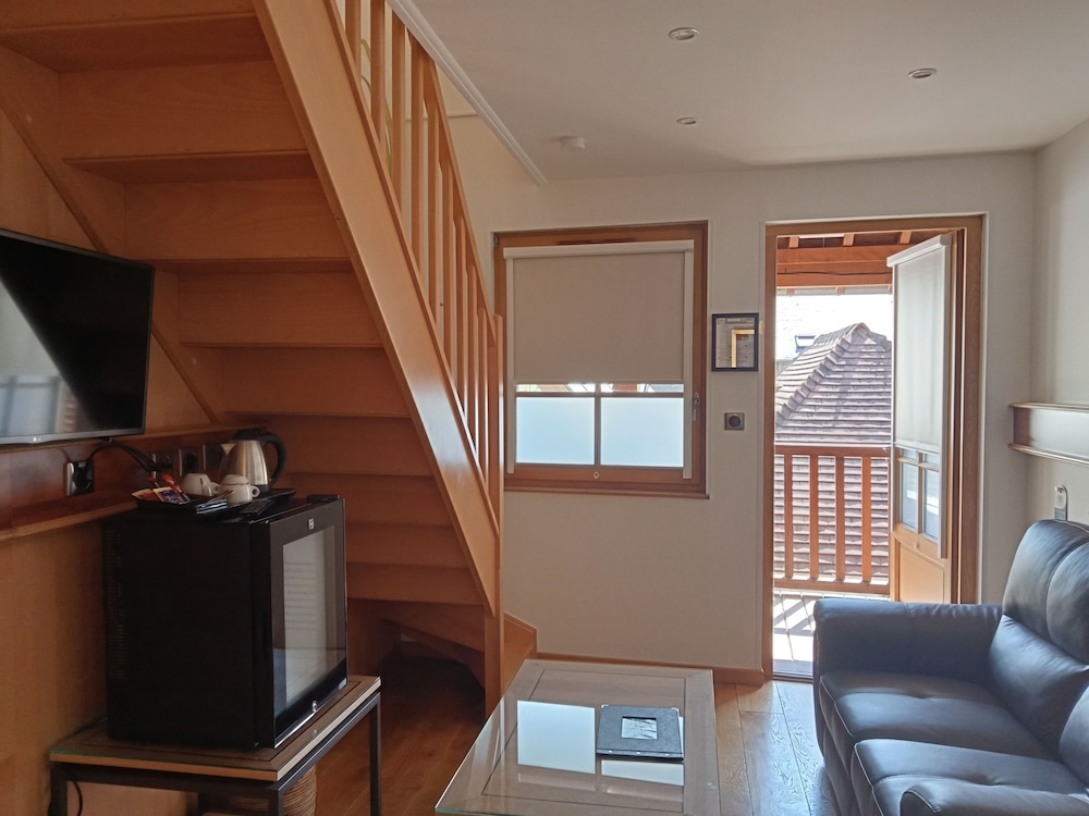 Superior Double or Twin Room, 1 Double Bed, Private Bathroom