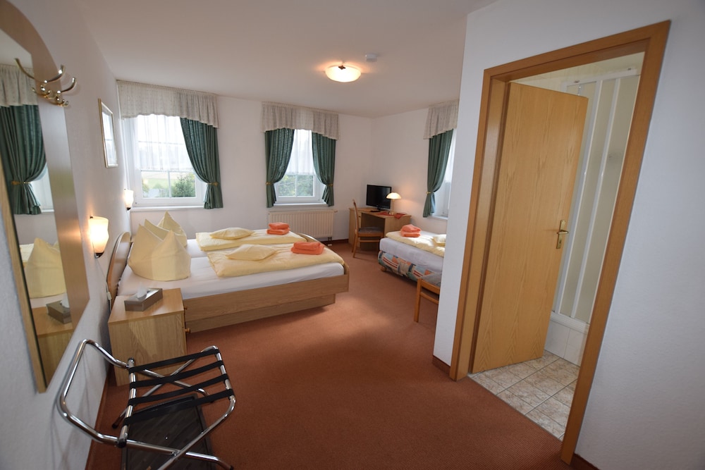 Quadruple Room photo 1