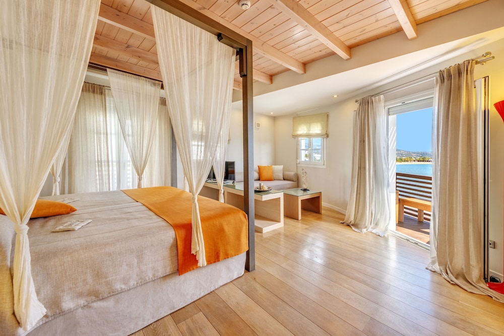 Suite, Sea View photo 1