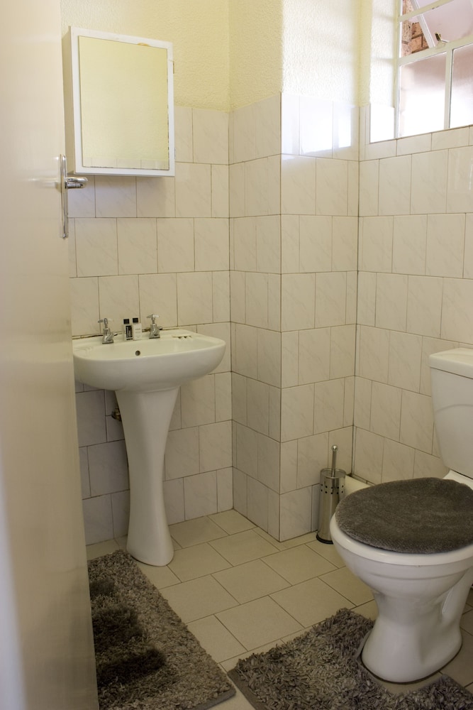 Standard Single Room, 1 Double Bed photo 2