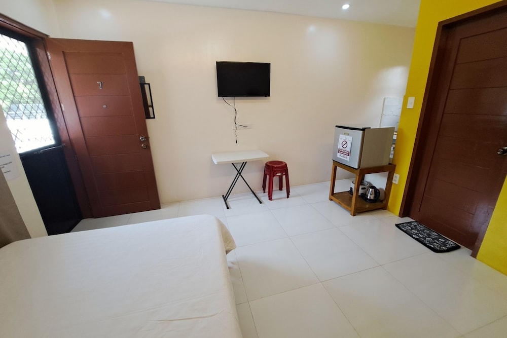 Pool Side Room photo 3