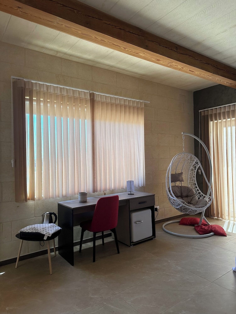 Luxury Room, 1 Queen Bed with Sofa bed, Terrace, Sea View photo 3