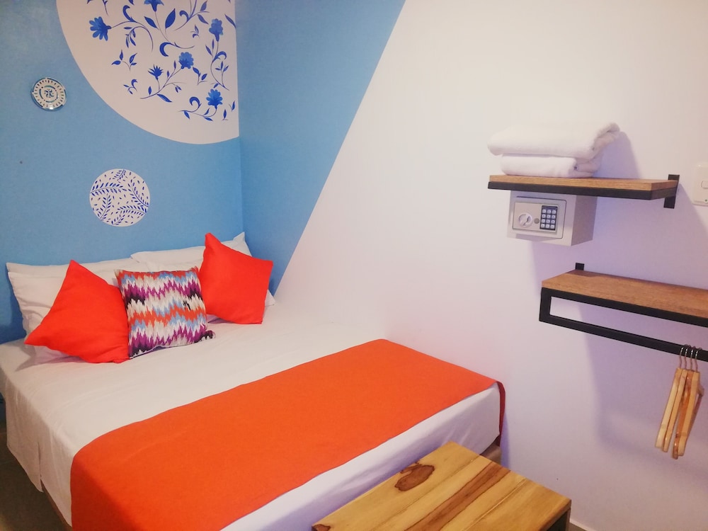Economy Room - Photo 3