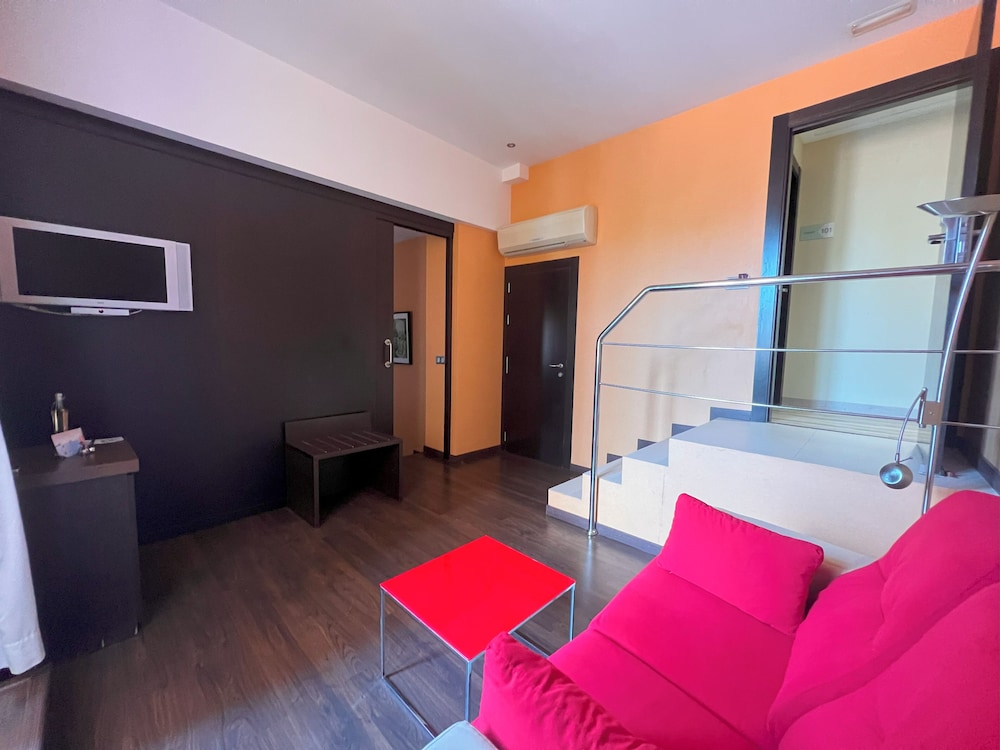 Junior Suite (2 Adults + 2 Children) photo 3
