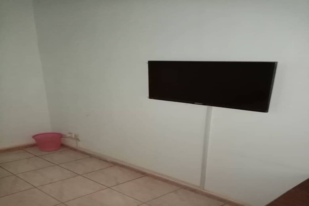 Double Room Single Use, 1 Double Bed, City View photo 2