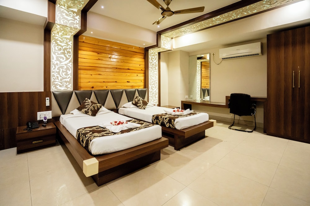 Suite - Photo 2