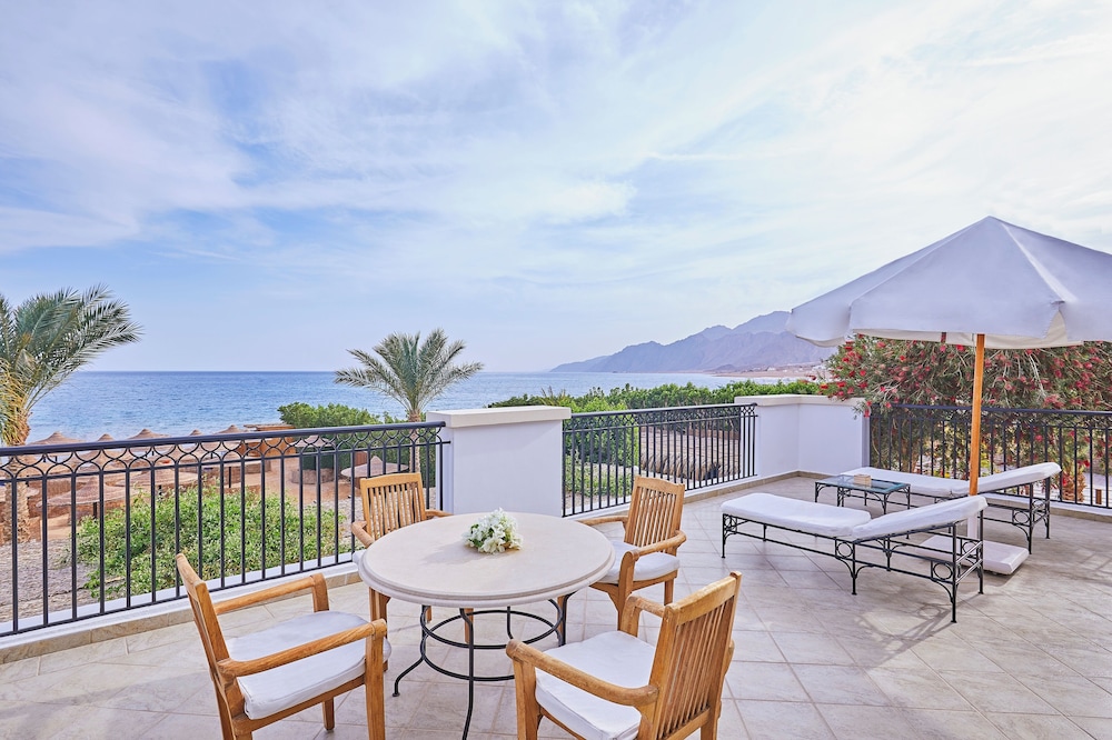 Royal Suite, 1 Queen Bed, Sea View