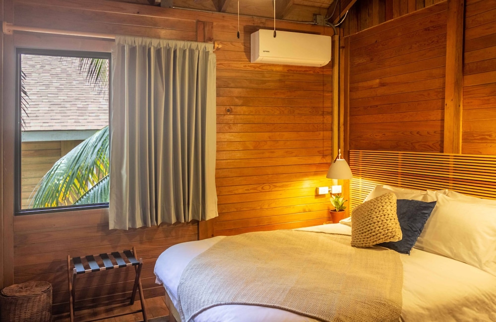 Standard Room (Double), Private Bathroom - Photo 4
