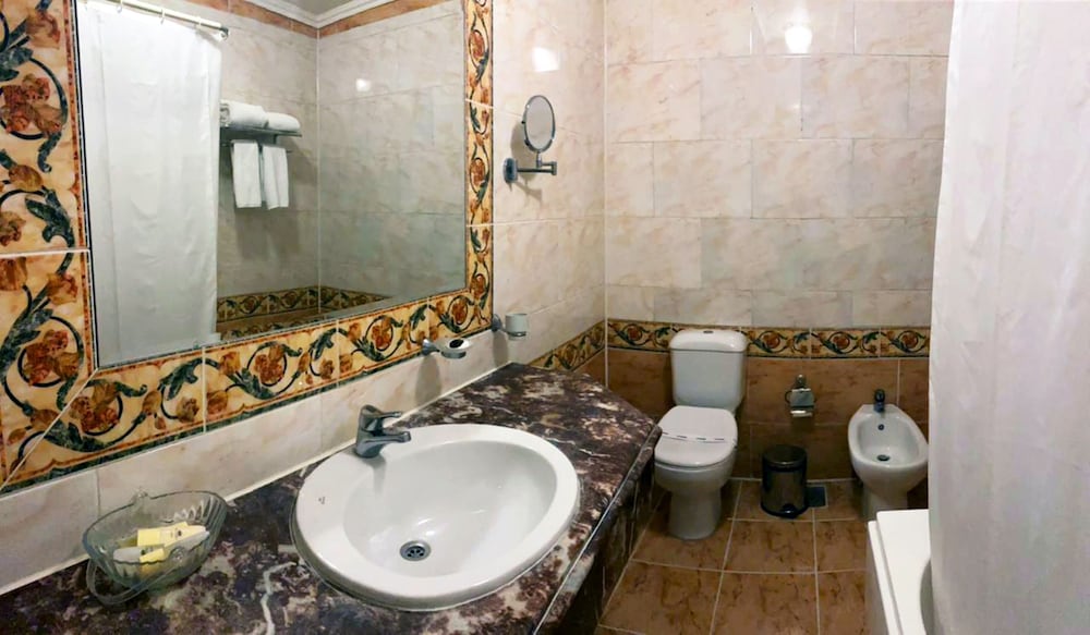 Golden Royal Suite Direct Sea View - Photo 5