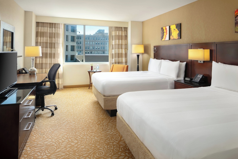 Room, 2 Queen Beds (Hearing Accessible) photo 1