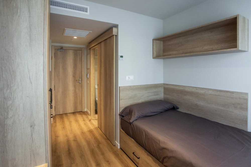 Single Room - Photo 5