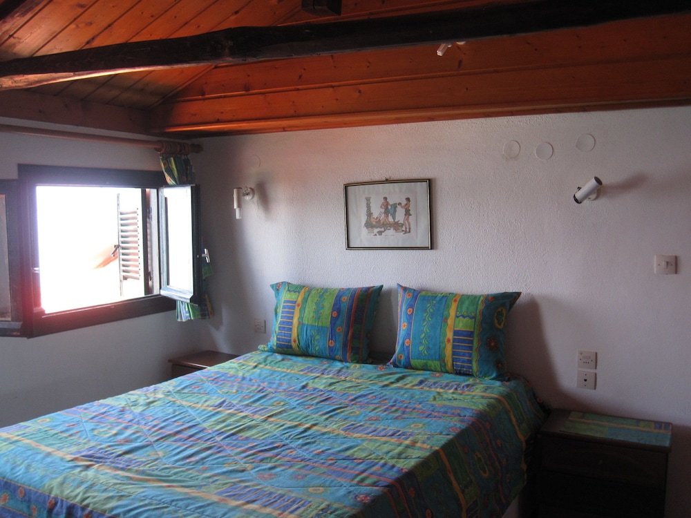Panoramic Studio Suite, 1 Bedroom, Smoking, Sea View photo 2