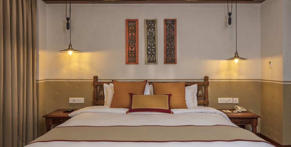 Heritage Deluxe Double or Twin Room with Balcony photo 1
