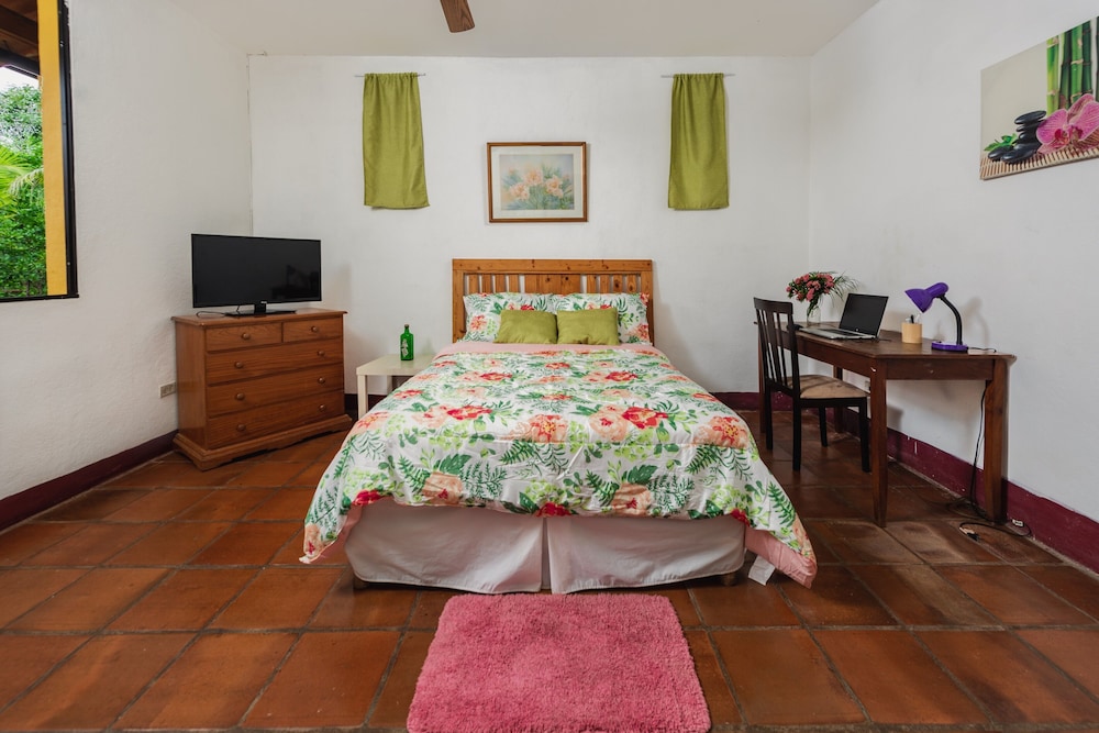 Basic Cabin, 1 Queen Bed, Accessible, Smoking photo 1