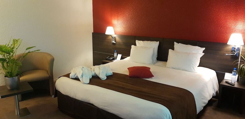 Suite, 1 King Bed, Non Smoking photo 2