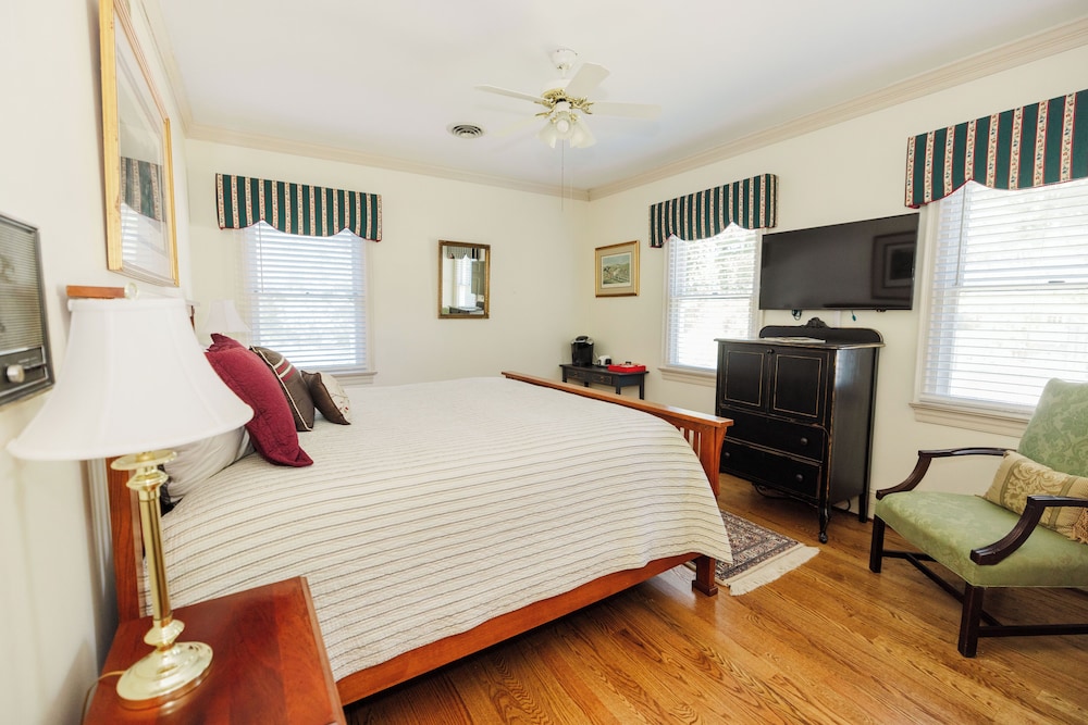 Double Room, Ensuite (James Henry) photo 2