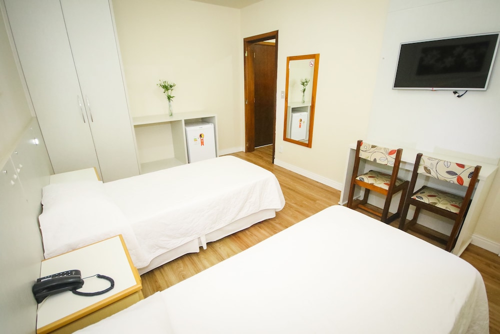 Standard Double or Twin Room photo 3
