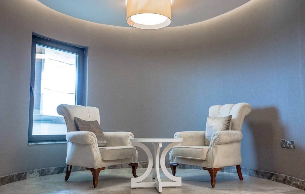 Presidential Suite photo 3