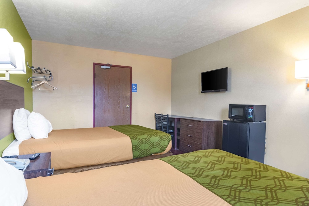 Room, 2 Double Beds, Accessible, Non Smoking - Photo 4