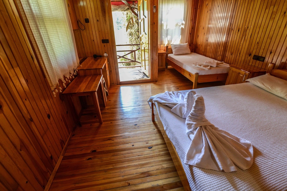 Tree House, Partial Sea View photo 1