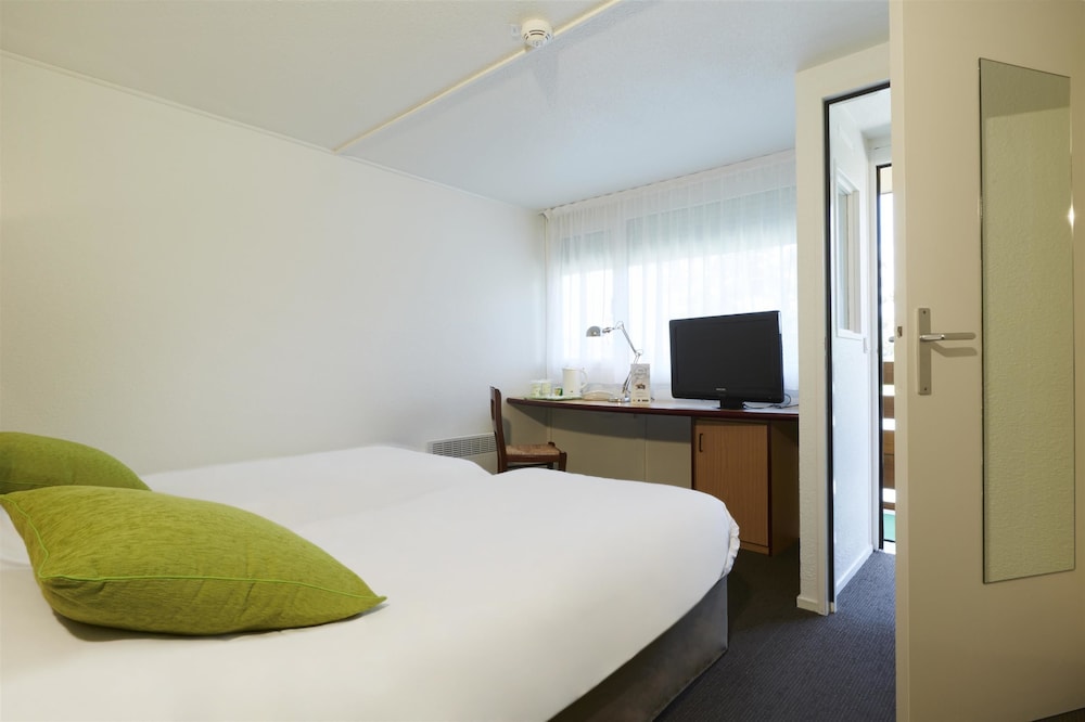 Standard Room, 1 Double Bed photo 3
