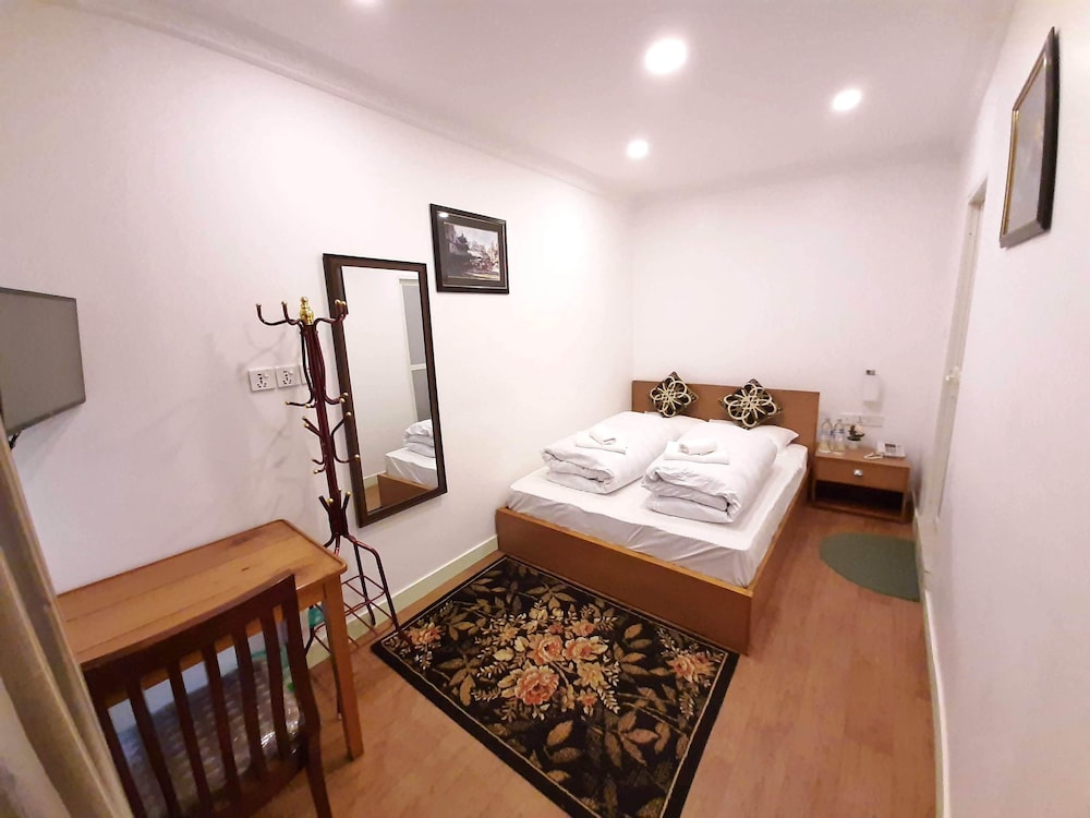 Standard Double or Twin Room, Private Bathroom, Garden View photo 1