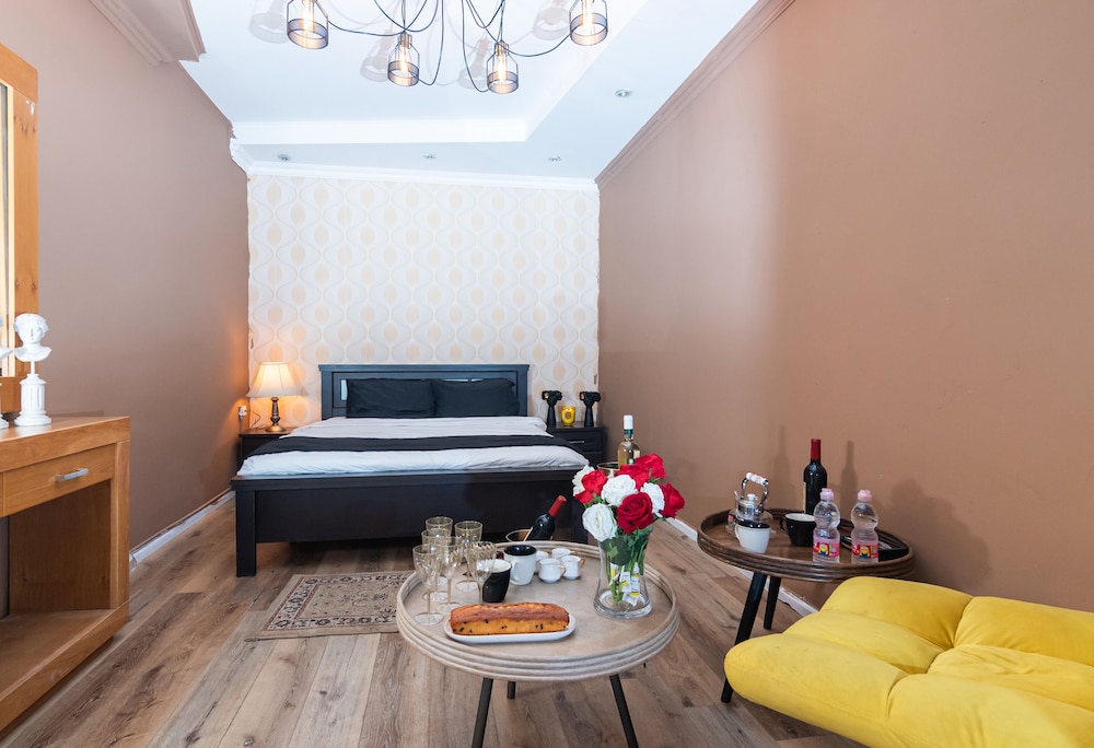 Classic Suite, City View