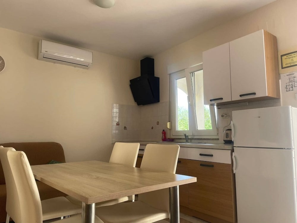 Apartment (Ružica - 50m from the sea - A3-Orhid) photo 1