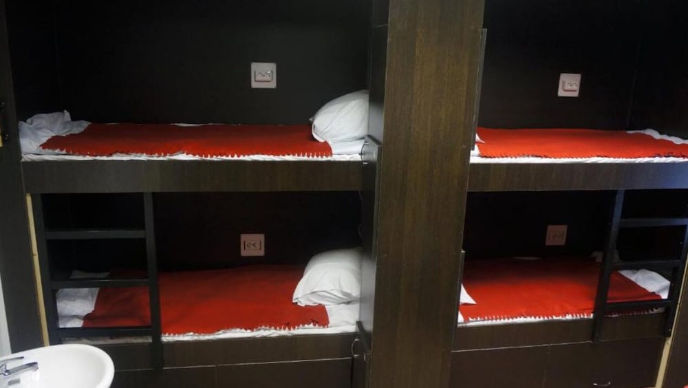 Bed in 8-Bed Mixed Shared Dormitory