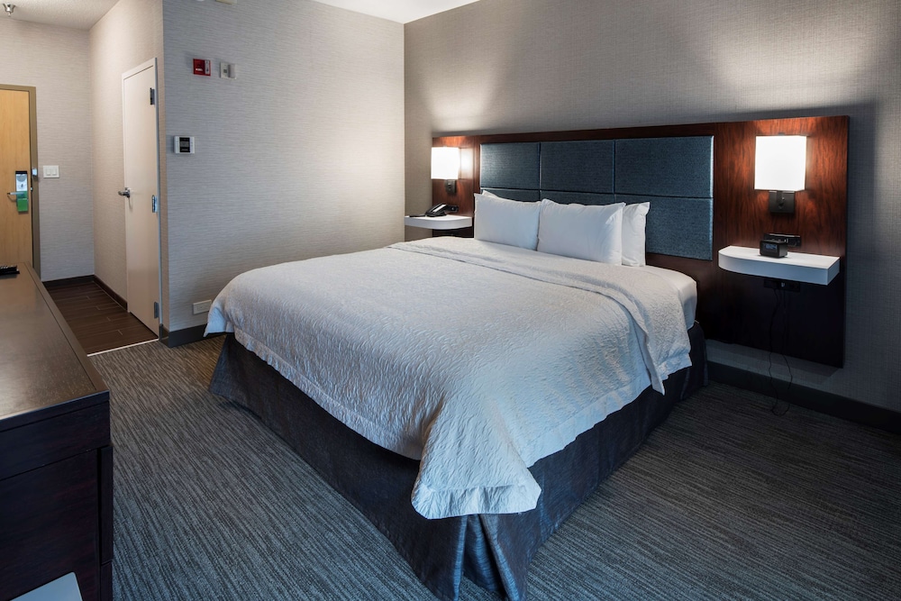 Room, 1 King Bed, Accessible, Non Smoking - Photo 2