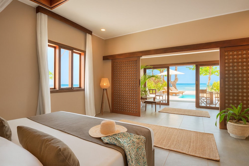 Beach Front Suite with Pool
