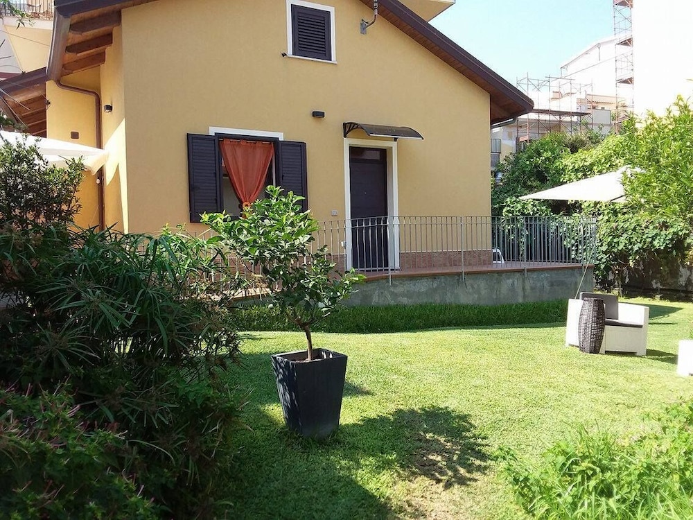 Villa Individuelle à 20m de la Mer pour Séjour et/ou Soins Thermaux Près de Taormina, Photo 18
