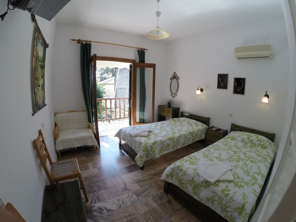 Family Apartment, 2 Bedrooms photo 2