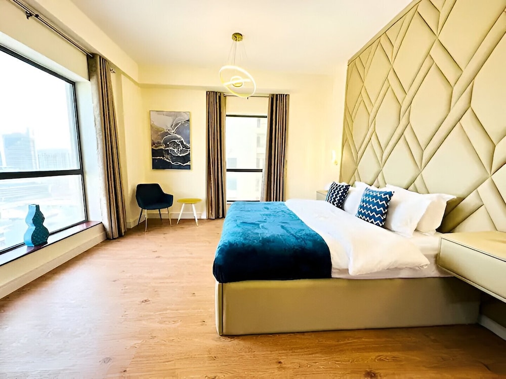 Luxury Apartment, 2 Bedrooms, Marina View photo 1