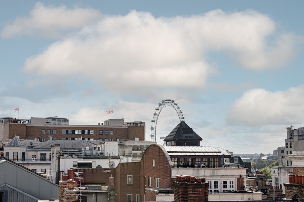 Junior Suite (London Eye) thumbnail 5