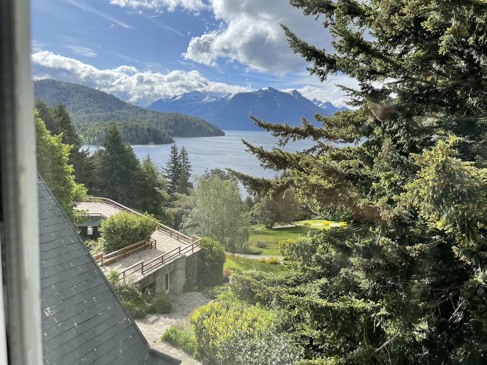 Superior Room, Lake View photo 3