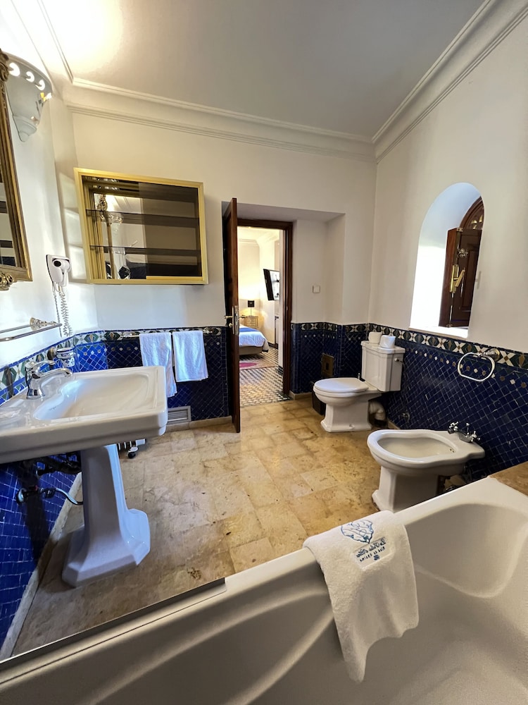 Standard Double Room, Ensuite, City View (Orientale 2) photo 3